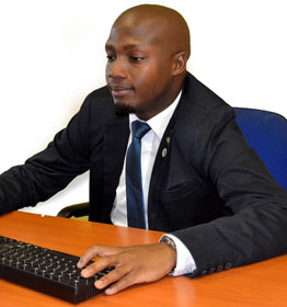 后台零占用的网页版手机号攻击